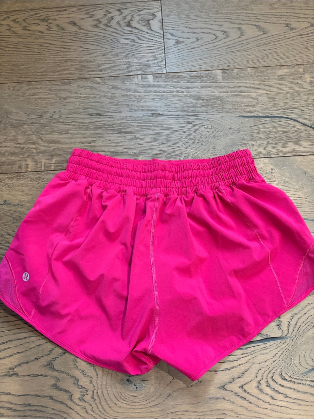 Lululemon Hotty Hot Shorts Bright Fuchsia Elastic Waist - Picture 5 of 6